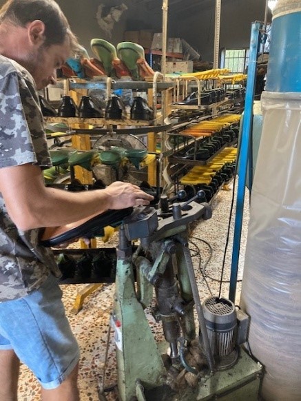 ARTESANOS（アルテサノス）の工場